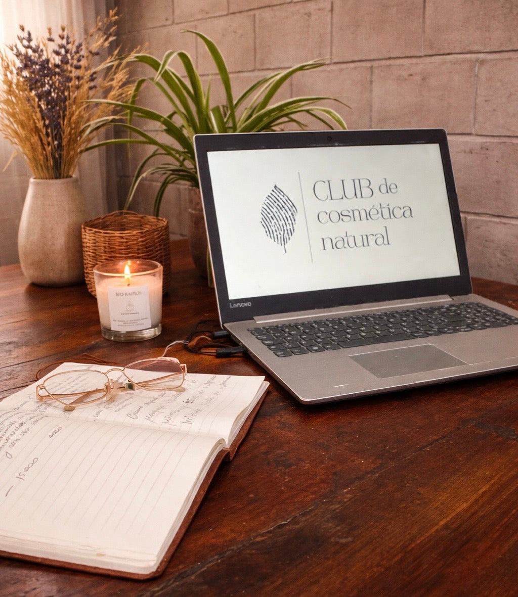 + DE 40 FÓRMULAS PROBADAS Y SEGURAS | VIDEOS PASO A PASO | CLASES DE CONSULTA | ACCESO POR 30 DÍAS AL CLUB MENSUAL DE COSMÉTICA NATURAL | MENTALIDAD Y DESARROLLO  PERSONAL